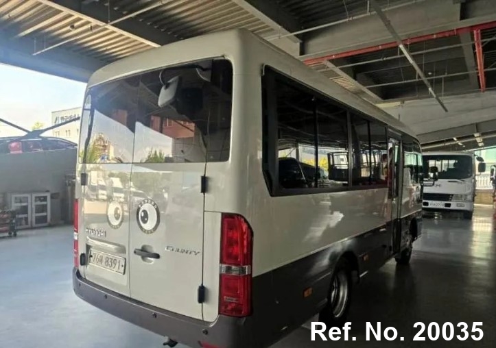  Hyundai / New County Stock No. 20035